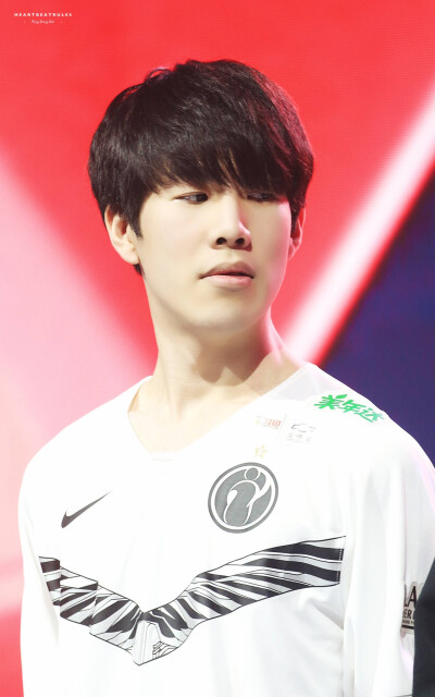 入围赛数据盘点：红方比较稳，大家都选女枪