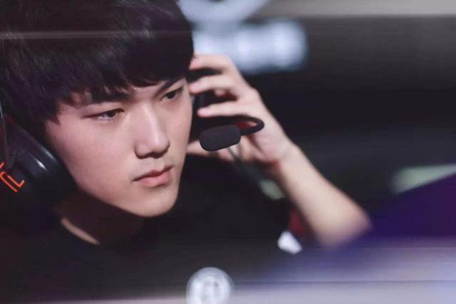 2025 LPL淘汰赛赛程：22-24每日两场BO5，总决赛3月1日举行